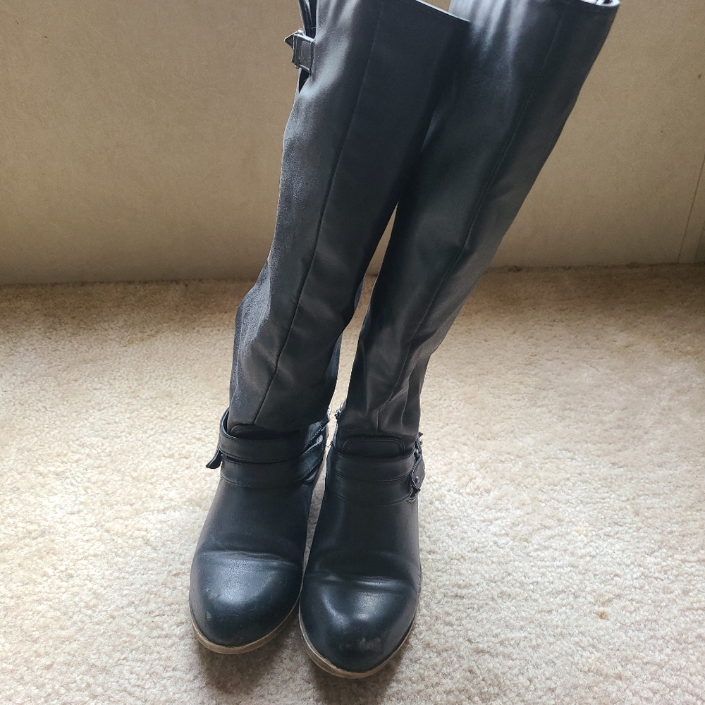 Madden Girl Boots sz 5.5